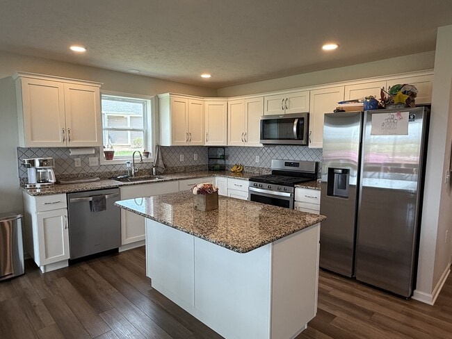 Building Photo - 166 Gwenedd Ln