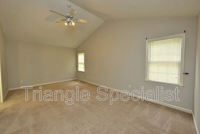 Building Photo - 6004 Sweden Dr