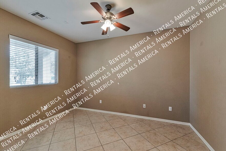 Building Photo - 445 W Corte Planga