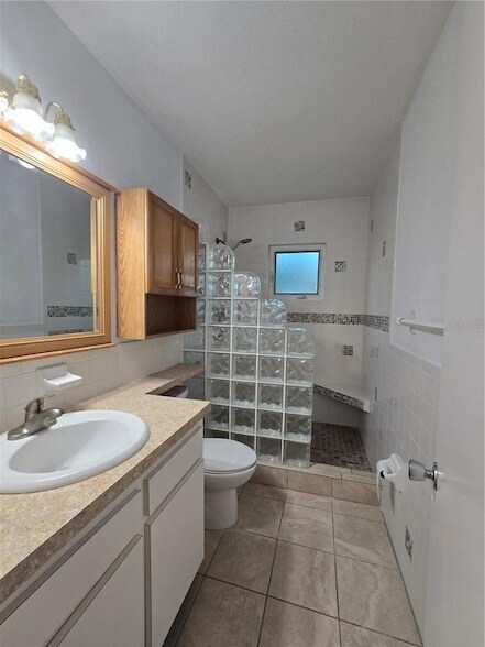 Building Photo - 211 Pasadena Ave N