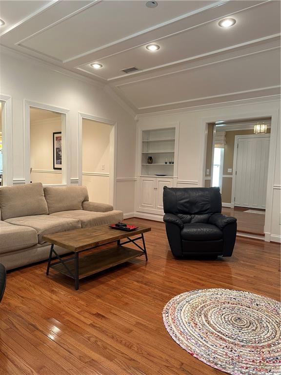 Building Photo - 2705 Shadow Pine Dr