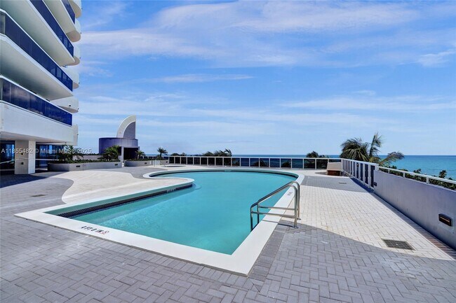 Building Photo - 6301 Collins Ave
