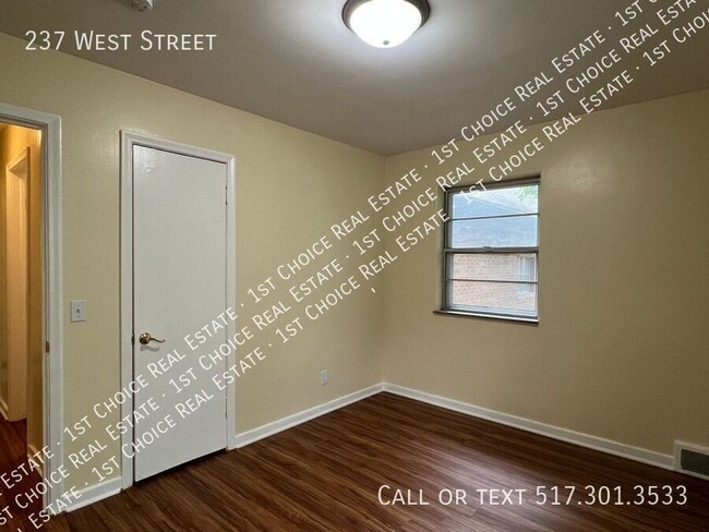 Building Photo - 237 West St