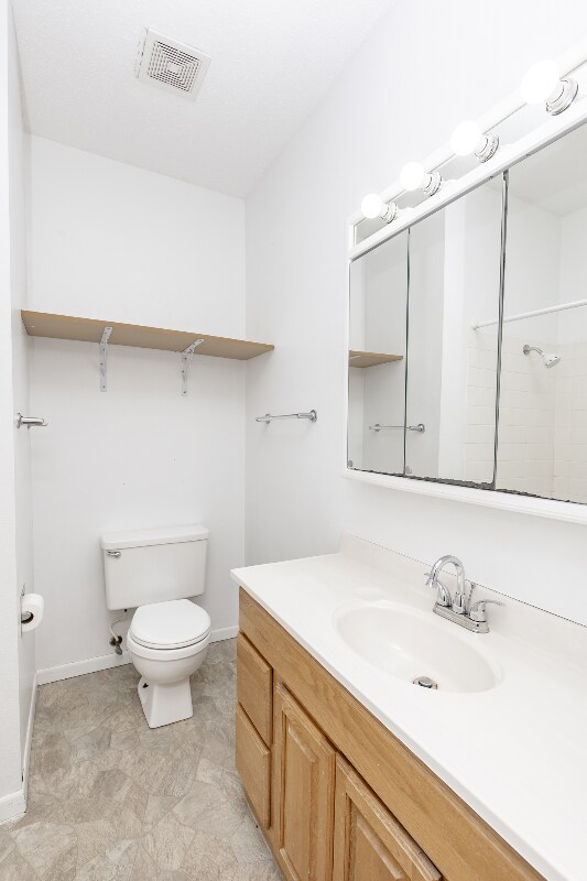 Building Photo - 344 6th Ave S