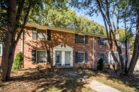 Building Photo - Charming 2BD/1BA Townhouse at Cotswold!