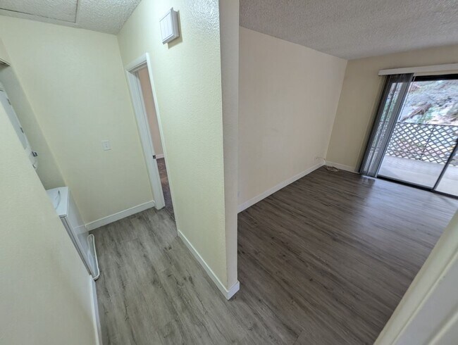 Building Photo - 4806 Nara Vista Way