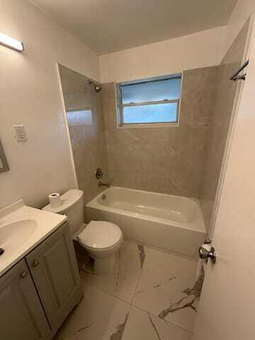 Building Photo - 1238 NW 5th Ave