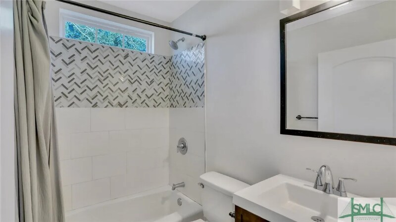 Building Photo - 1200 E 37th St