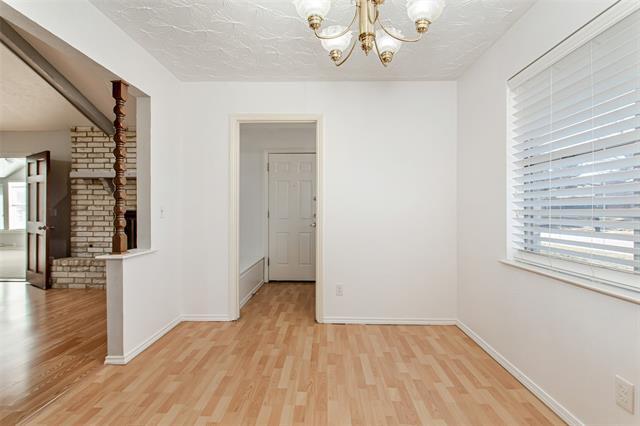 Building Photo - 2732 Parkhaven Dr