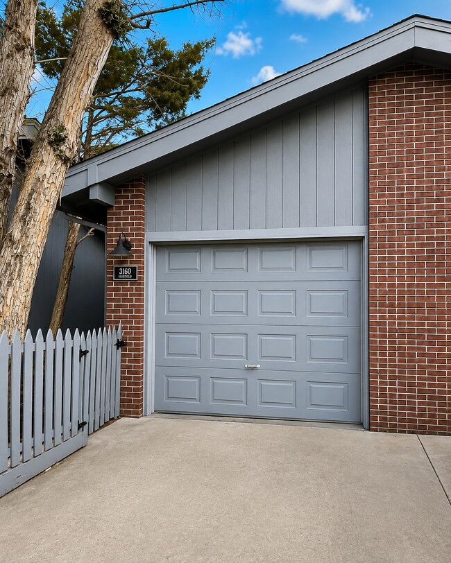 Building Photo - 3160 Eastwood Ct