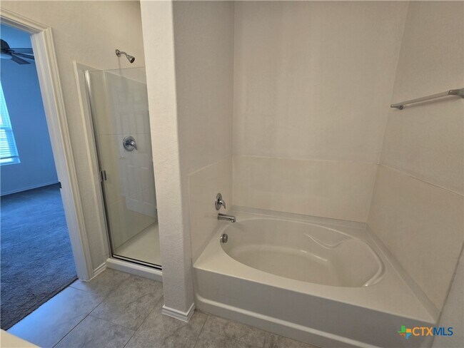 Building Photo - 334 Mistflower