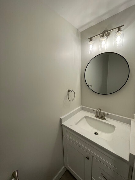 Bathroom Vanity - 579 Clay St
