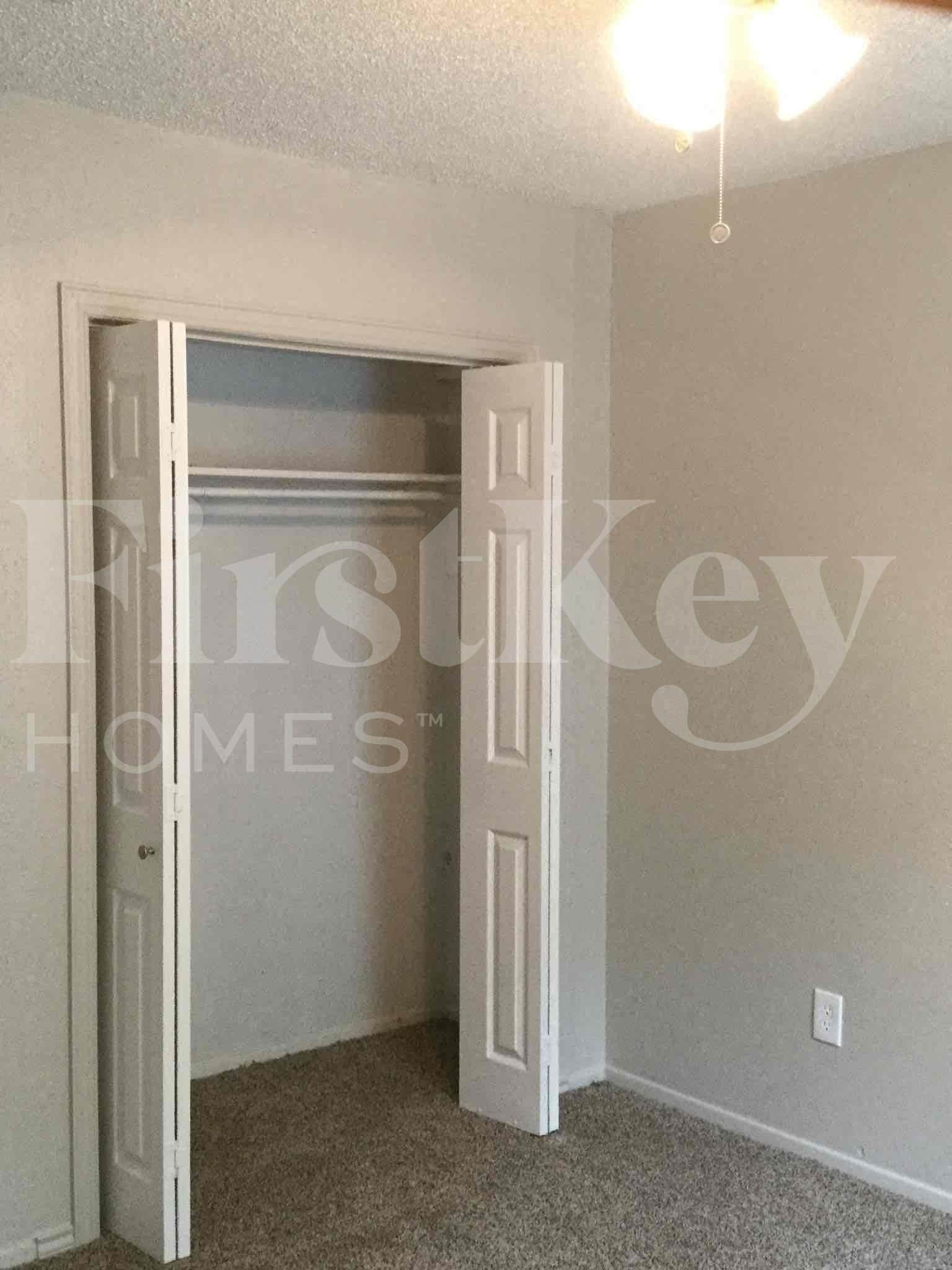 Building Photo - 3900 Brookgate Ct