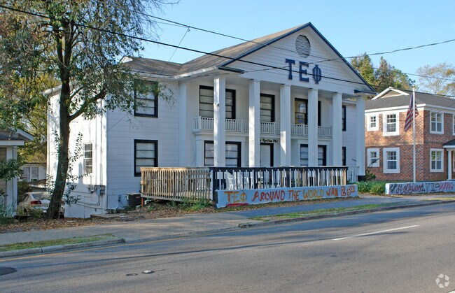Primary Photo - 629 W Pensacola St