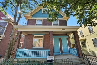 Building Photo - Emming Duplex