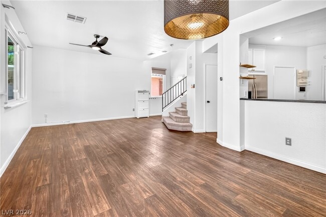 Building Photo - 1303 Pecan Tree Ct