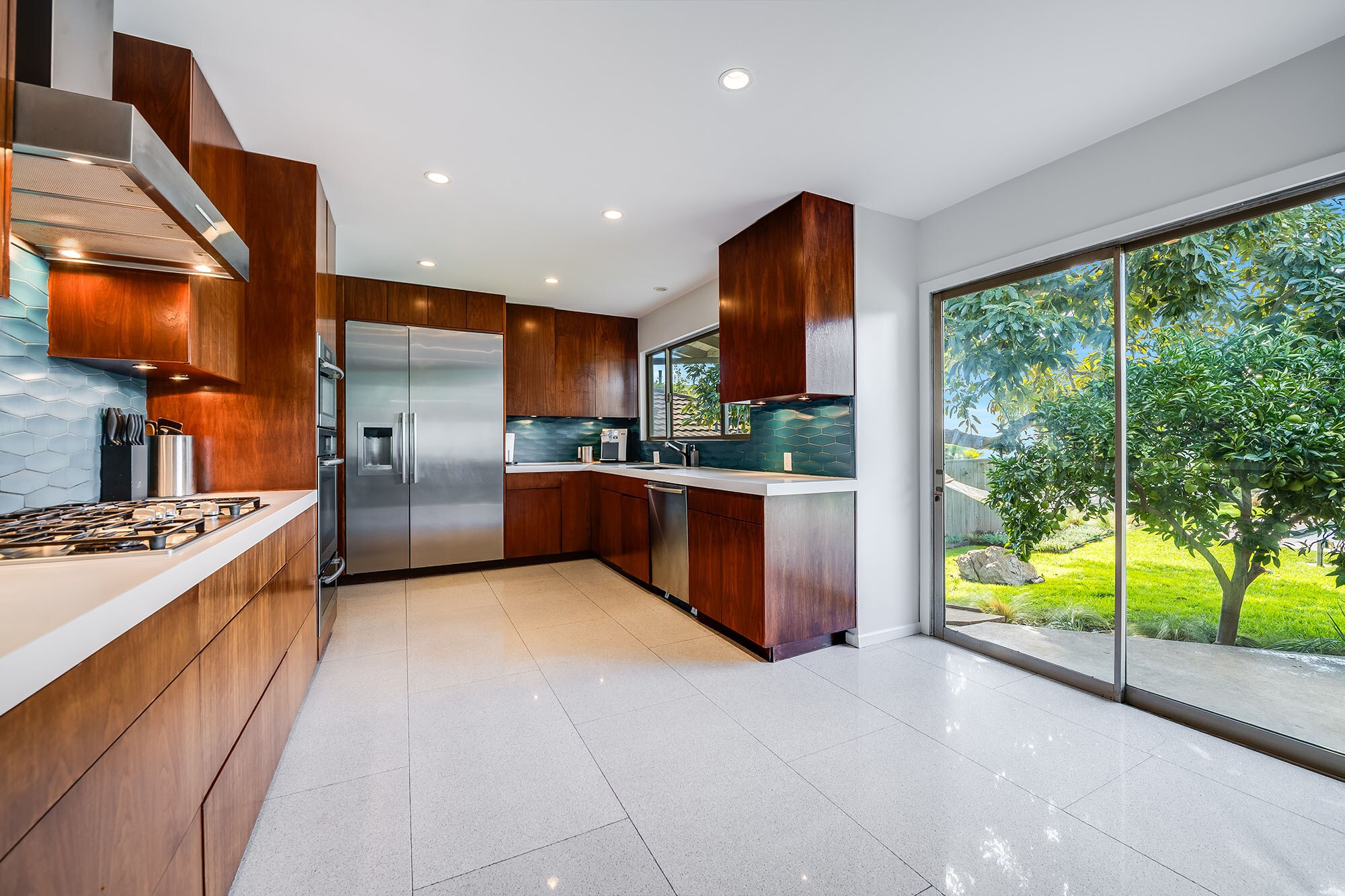 Building Photo - 2431 Carman Crest Dr