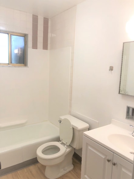 Building Photo - 6350 Forward Ave