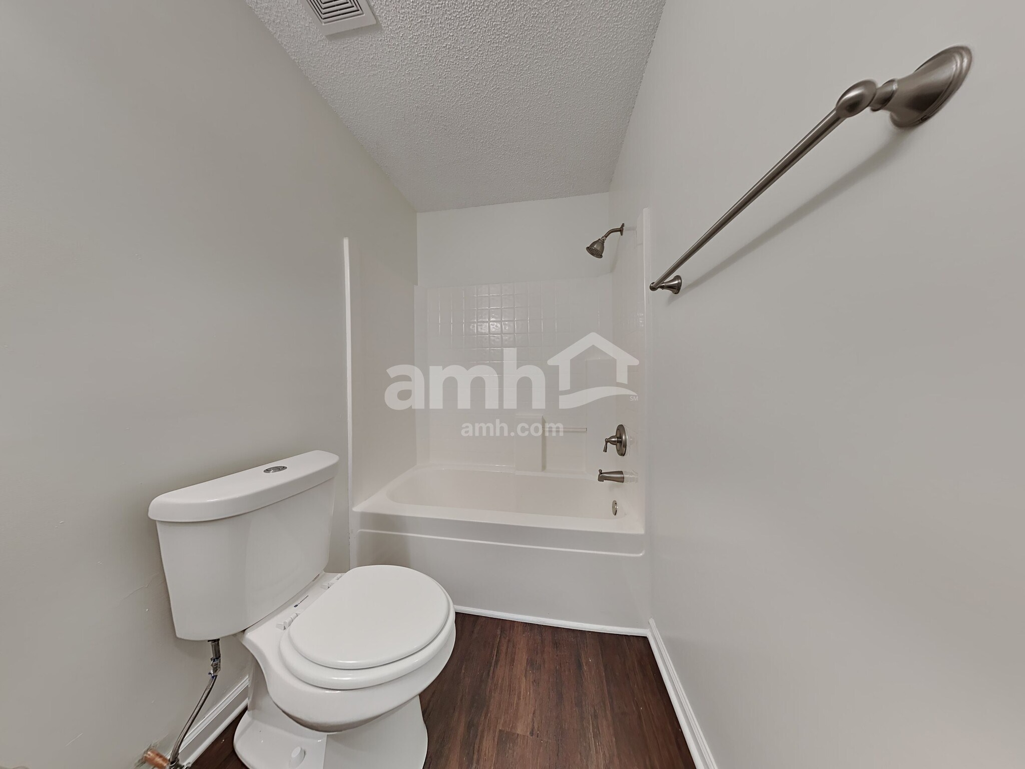 Building Photo - 114 Blue Jasmine Ln