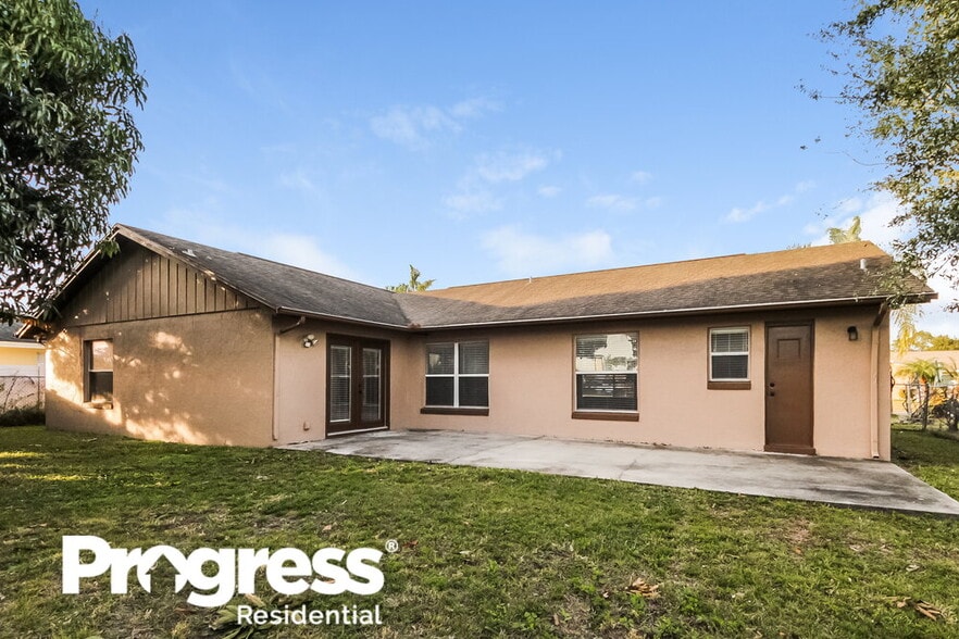 Building Photo - 2782 Muscatello St