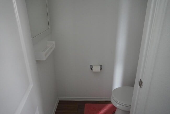 Building Photo - 231 Milliner Lp