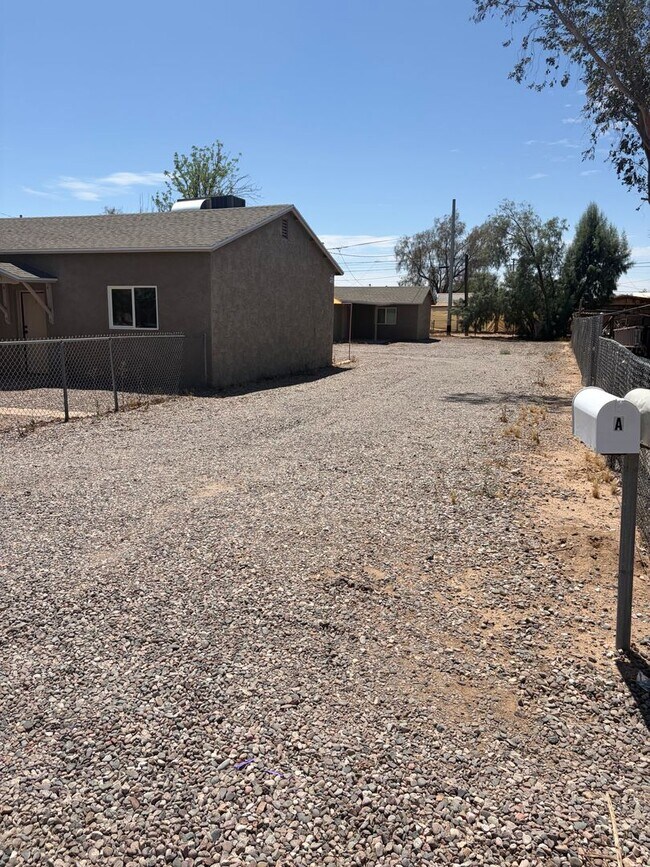 Building Photo - 2 Bedroom Rental in Coolidge | Washer/Dryer Included