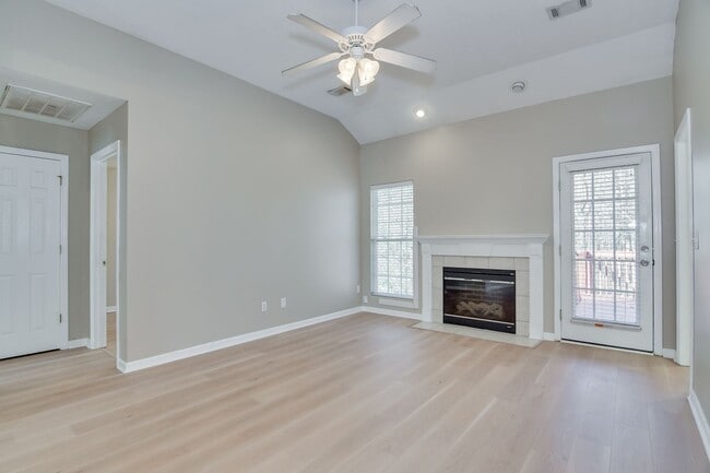 Building Photo - Updated 4 Bedroom in Grovetown