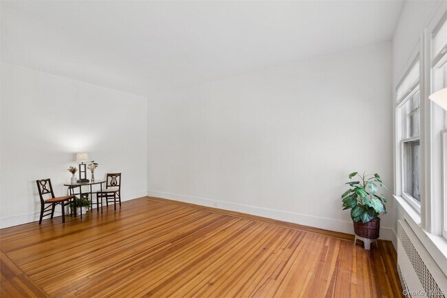 Building Photo - 208 Wheatley Rd