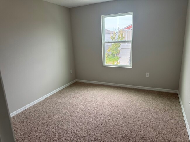 Building Photo - 14631 Brumby Ridge Ave