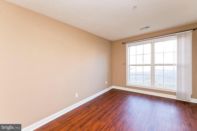 Building Photo - 117 Brookland Terrace