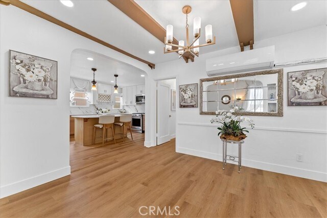 Building Photo - 1428 W 92nd St