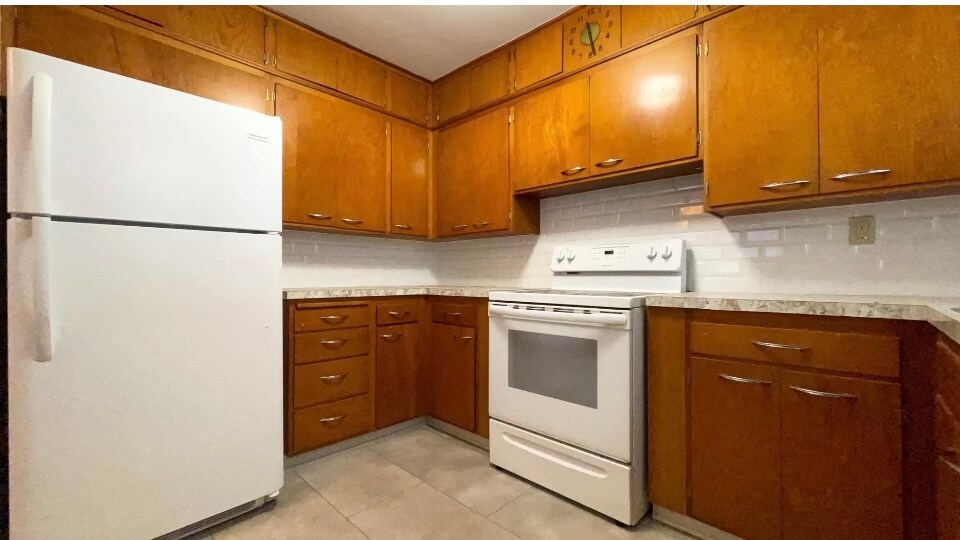 Building Photo - 1114 N Carlos St