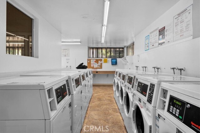 Building Photo - 7765 W 91st St