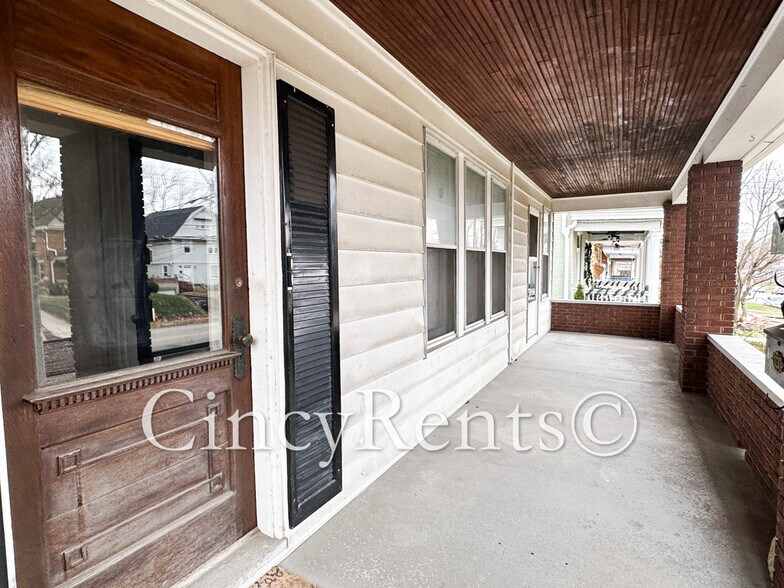 Building Photo - 3570 Edwards Rd