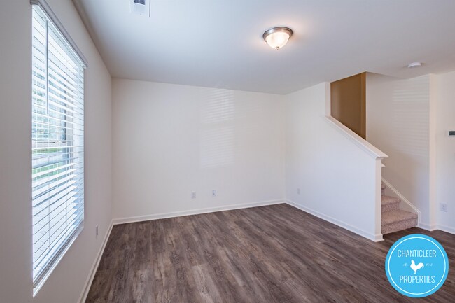 Building Photo - 1212 Haybrook Ln