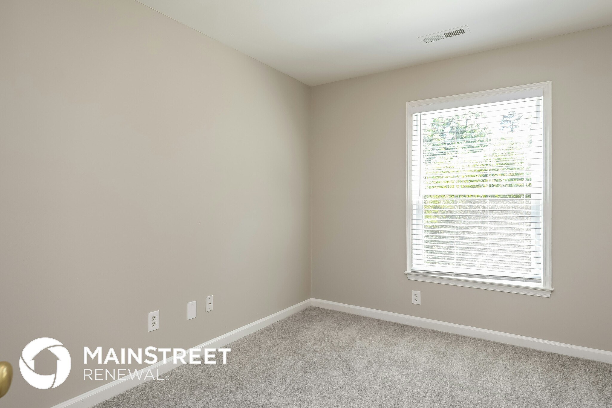 Building Photo - 1511 Groveland Trail