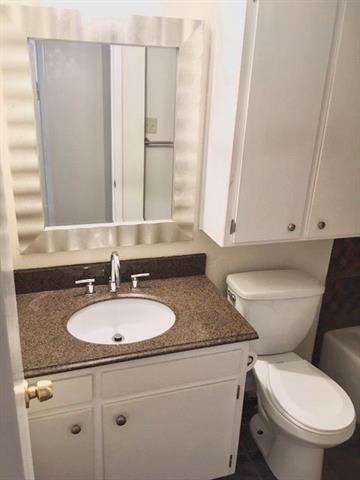 Building Photo - 3812 E Washburn Ave