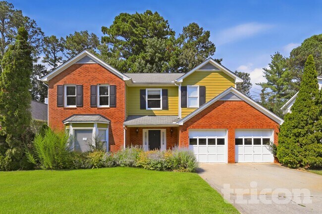 Building Photo - 10930 Pinehigh Dr