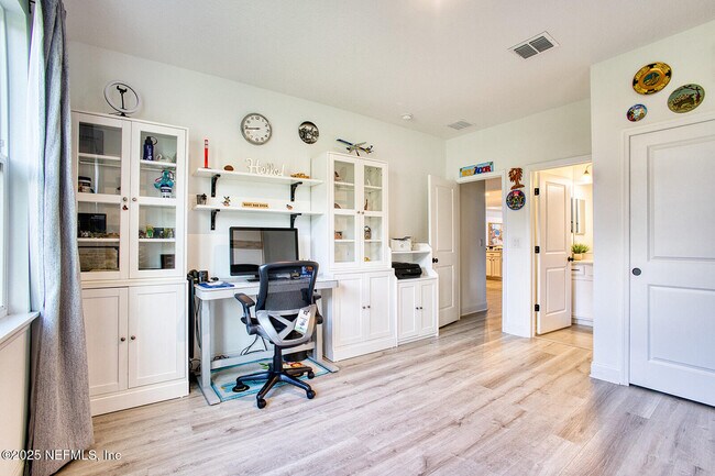 Building Photo - 94242 Goodwood Dr