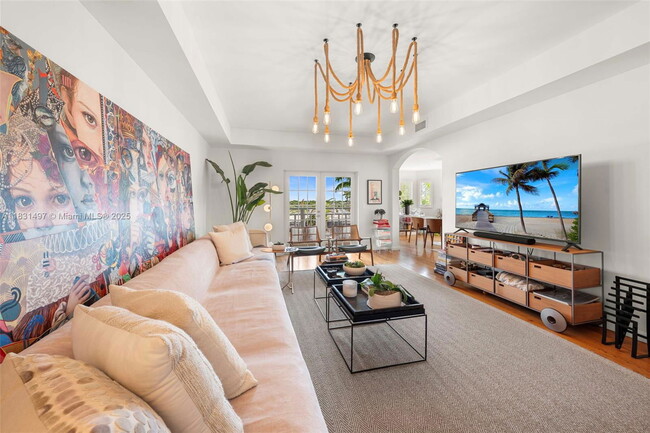 Building Photo - 1415 Sunset Harbour Dr