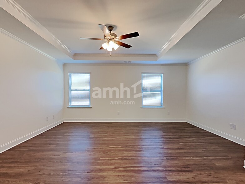 Building Photo - 160 Twin River Dr