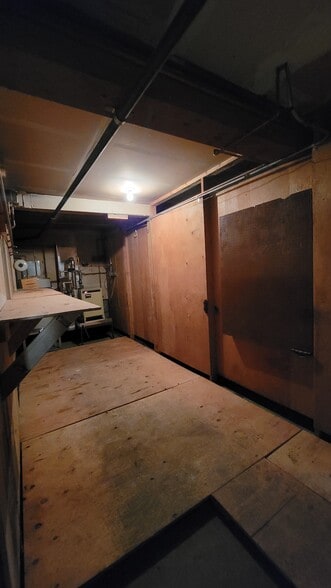 Garage Storage Room - 1109 Wildrose Ct