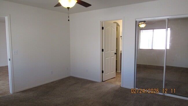 Building Photo - 3 Bedroom 2 bathroom 2 car garage