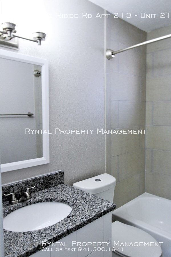 Building Photo - 3001 BEE RIDGE Rd