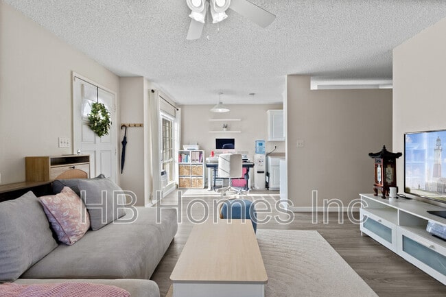 Building Photo - 94-1348 Kulewa Loop Unit 7U - 1