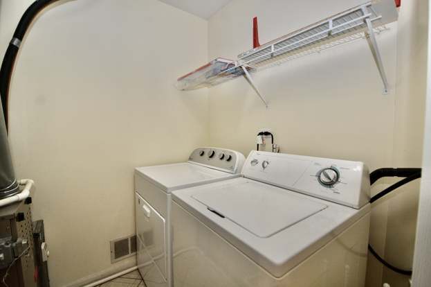 Building Photo - 3073 Kentshire Cir