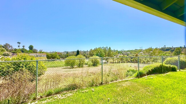 Building Photo - Beautiful Ranch-Style, Single-Story, on Co...