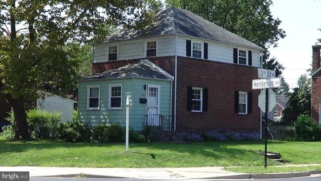 Building Photo - 4600 3rd St N