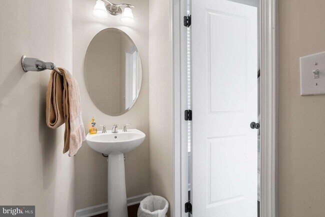 Building Photo - 101B Jay Alley