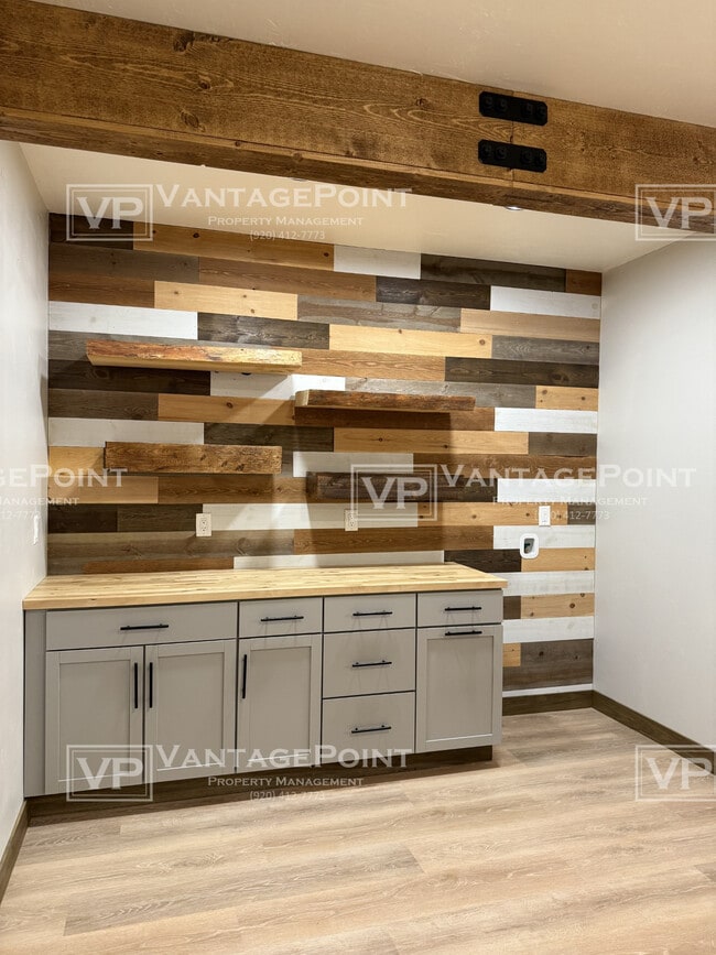 Building Photo - 4866 Prairie School Dr